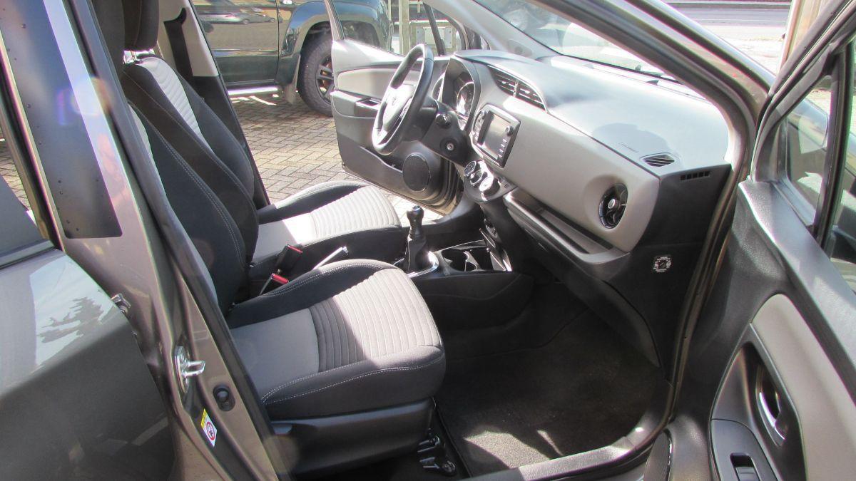 TOYOTA - Yaris - 1.0 5p. Business