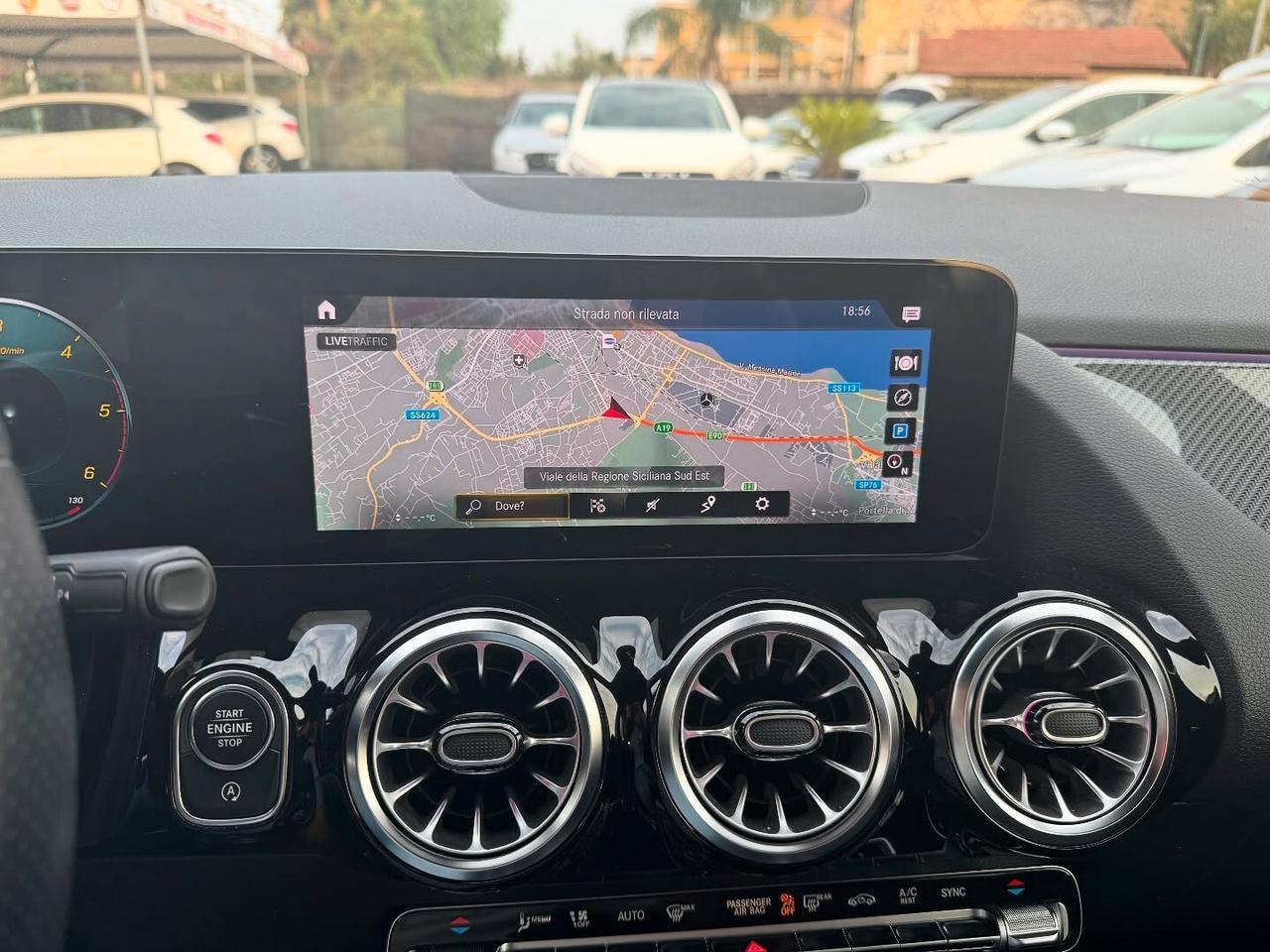 MERCEDES GLA 200d PREMIUM AMG