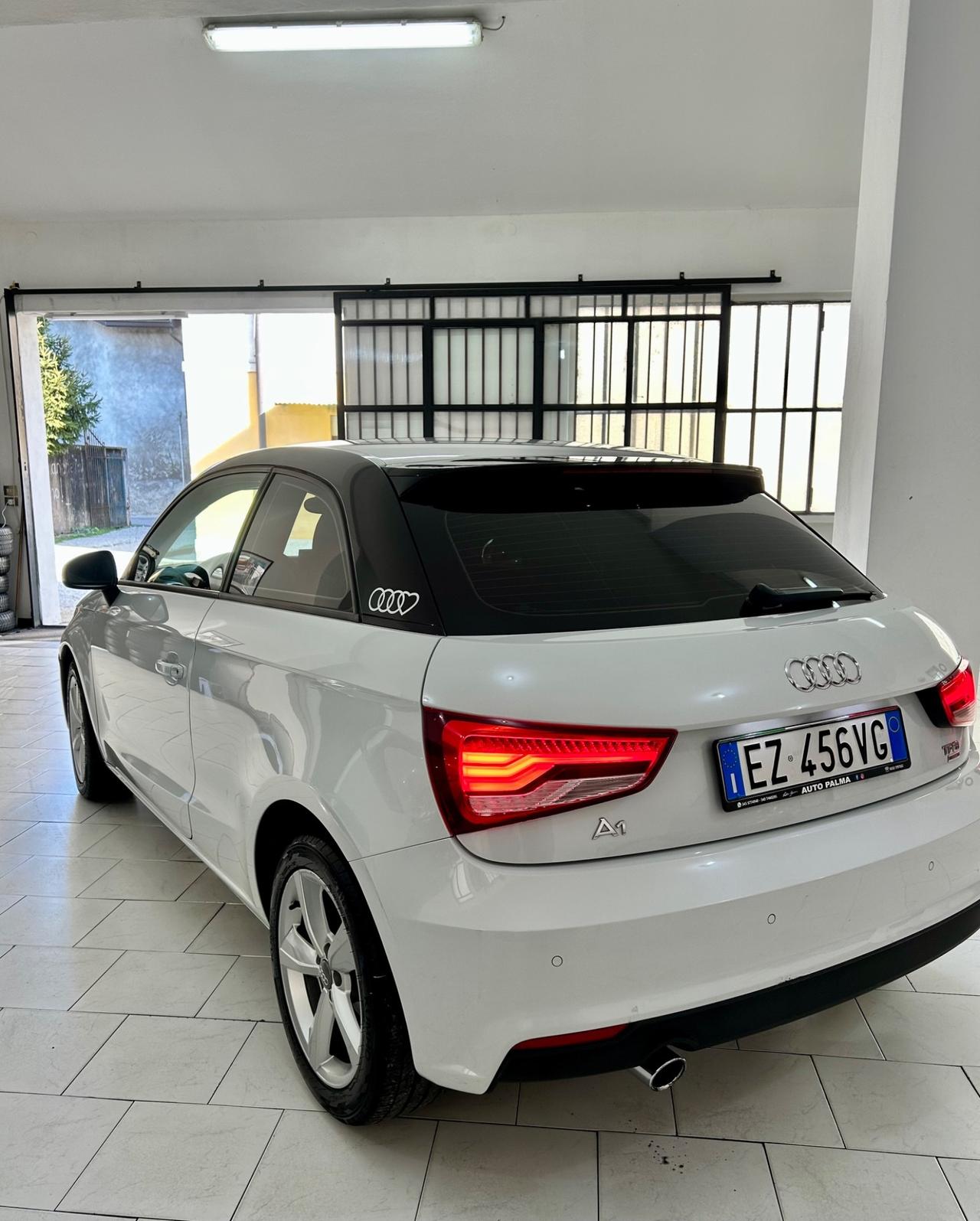 Audi A1 1.0 TFSI ultra SLINE plus