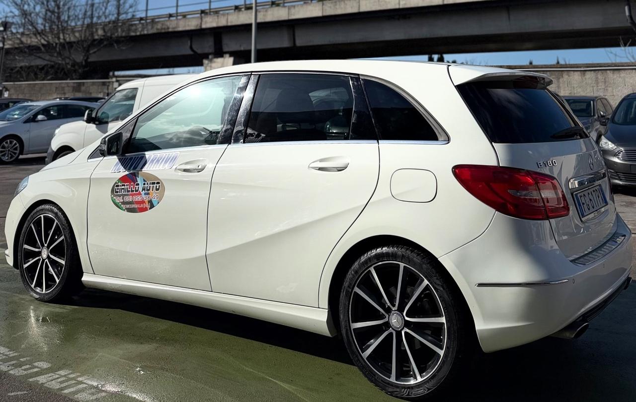 Mercedes Classe B 180 1.8 Diesel Premium 110 Cv