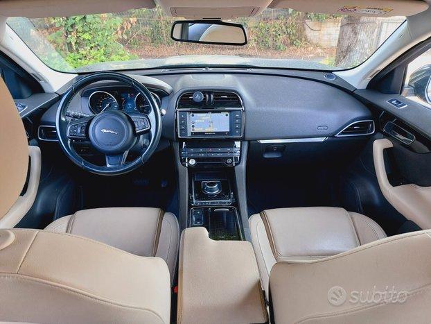Jaguar F-Pace 2.0 D 180CV Autom. - 2017