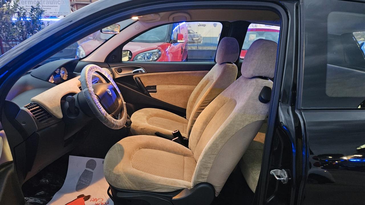 Lancia Ypsilon 1.2 Argento