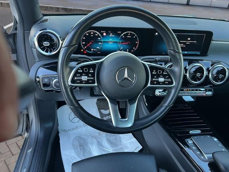 Mercedes-Benz Classe A A 180 d Sedan Automatic Sport Tech Pack
