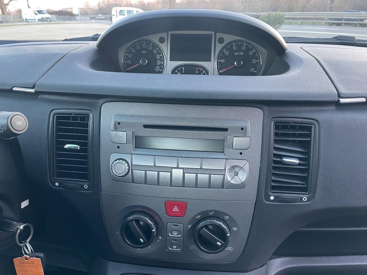 Lancia MUSA 1.4 8V Ecochic (GPL) Diva