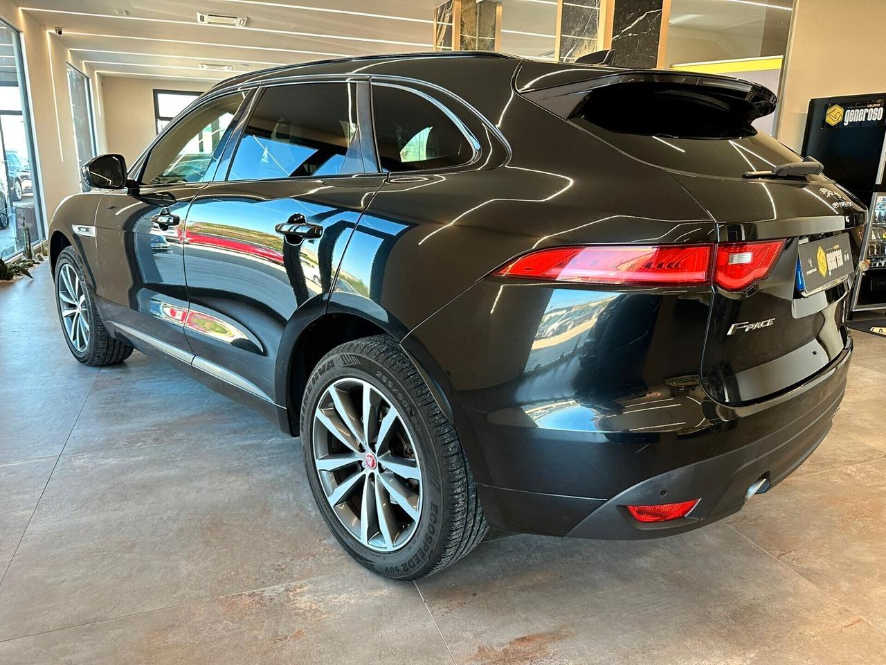 Jaguar F-Pace 2.0 D 240 CV AWD aut. R-Sport