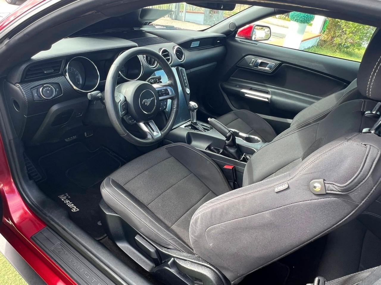 Ford Mustang Fastback 3.7 310CV