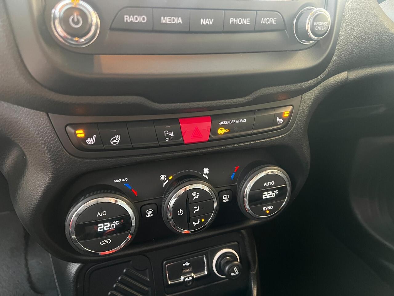 Jeep Renegade 1.6 Mjt 120 CV Limited- NAVI