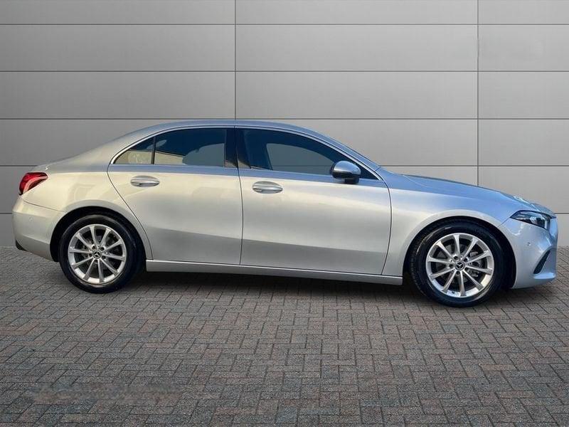 Mercedes-Benz Classe A A 180 d Sport auto