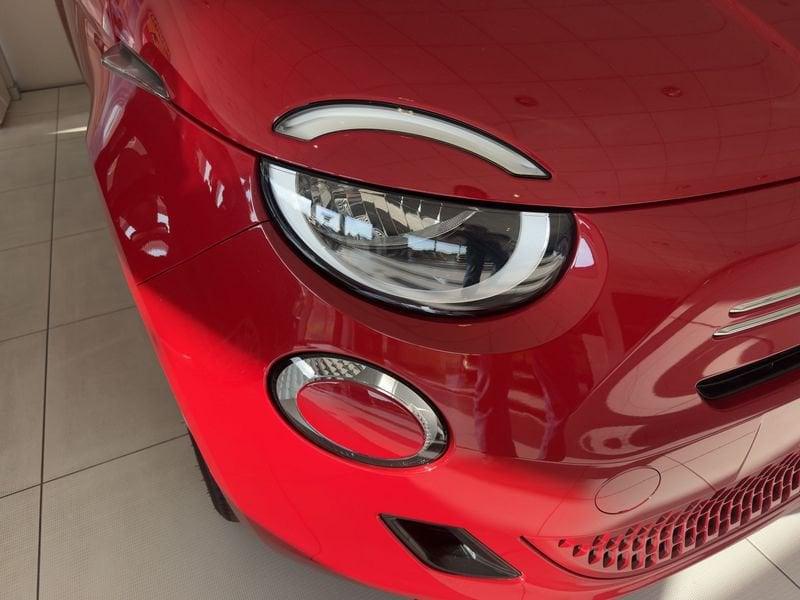FIAT 500 Hybrid 1.0 70cv ICON