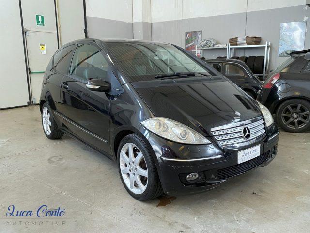 MERCEDES-BENZ A 170 BlueEFF Coupé Avantgarde AMG Pack