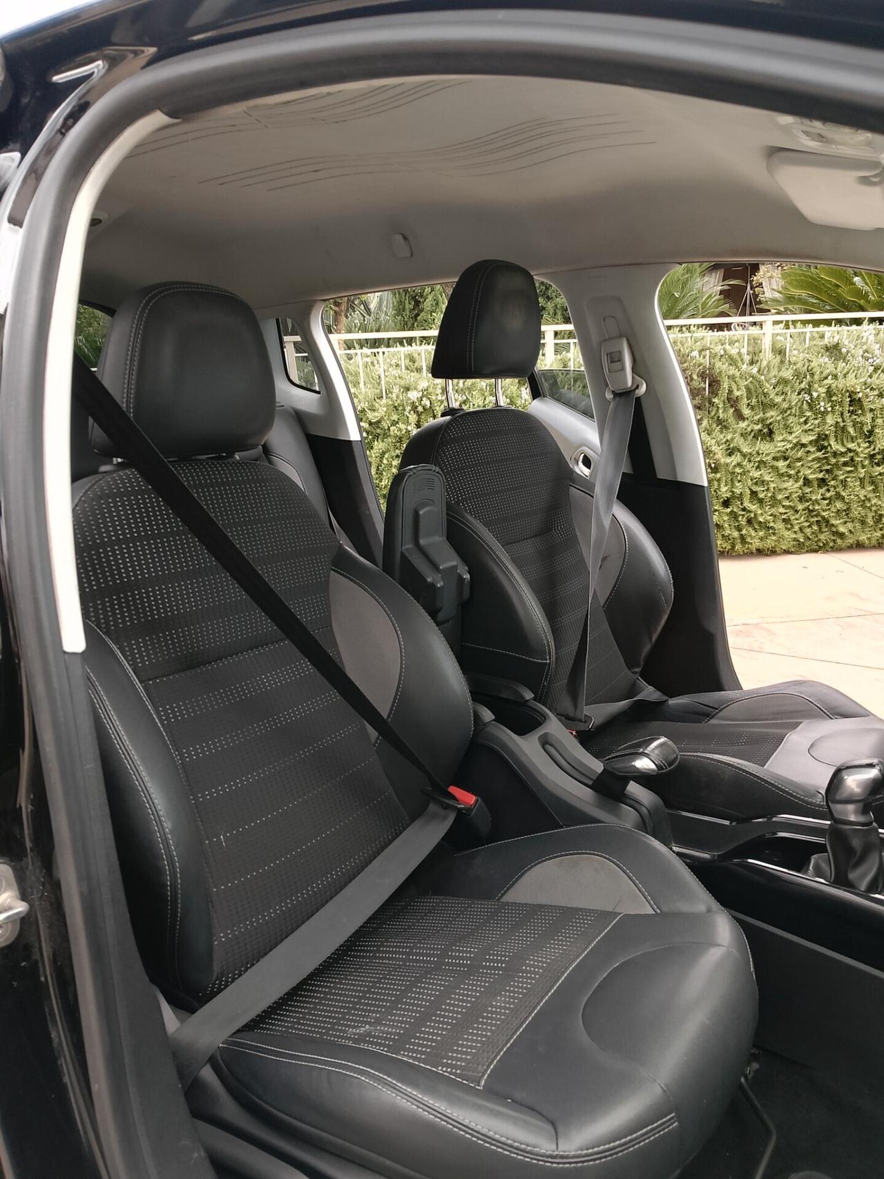 Peugeot 2008 BlueHDi 100 GT Line