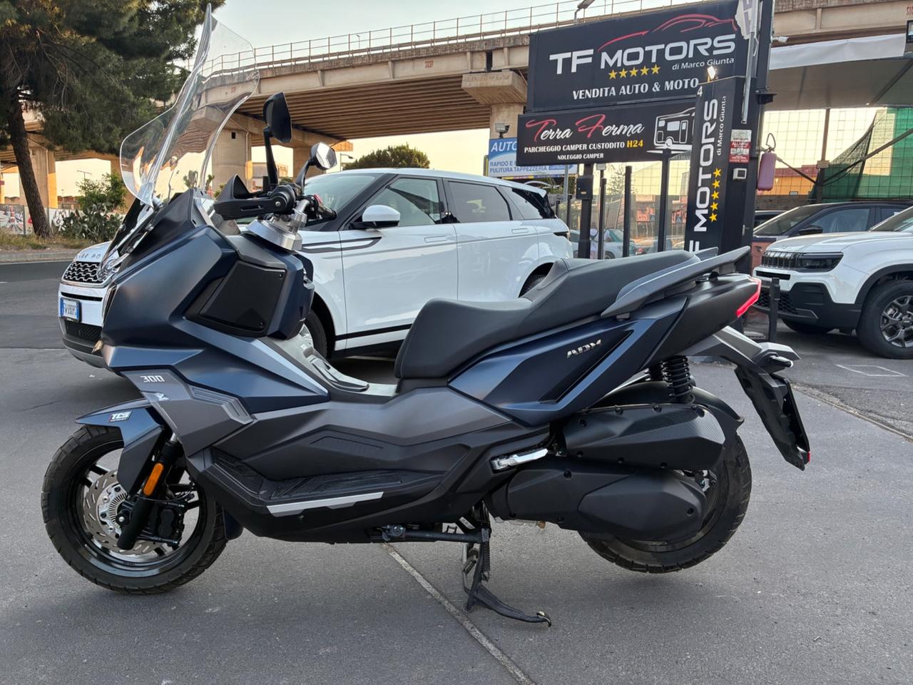 Sym ADX 300 SOLO 4700KM - 2025