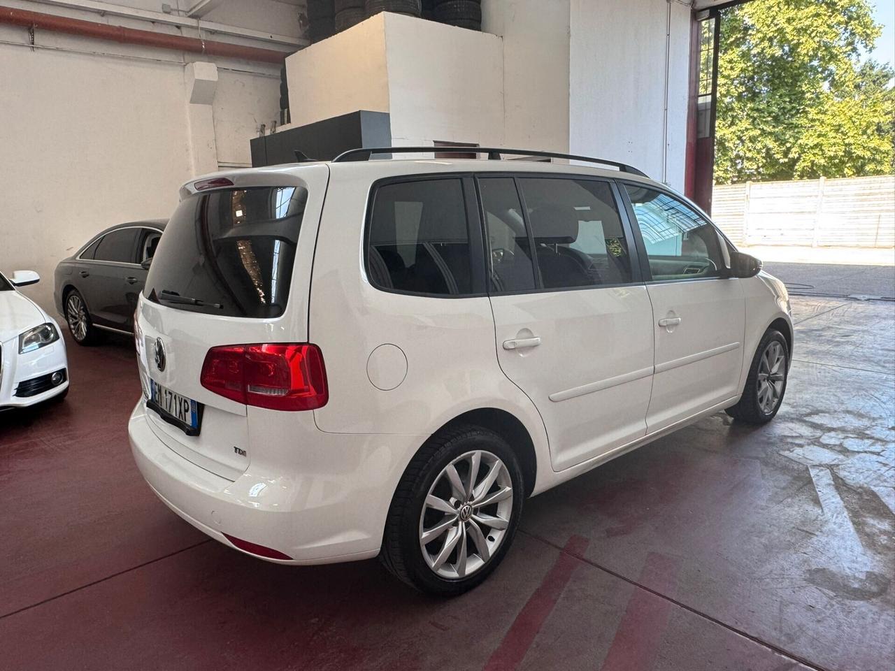 Volkswagen Touran 1.6 7 POSTI AUTOMATICA TDI DSG Comfortline neopat