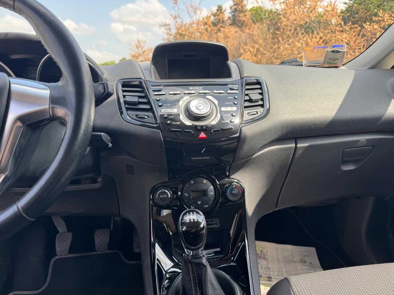 Ford Fiesta 1.5 TDCi 75CV 5 porte