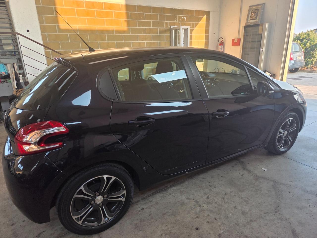 Peugeot 208 1.4 HDi 68 CV 5 porte KM.77000!!! 2015