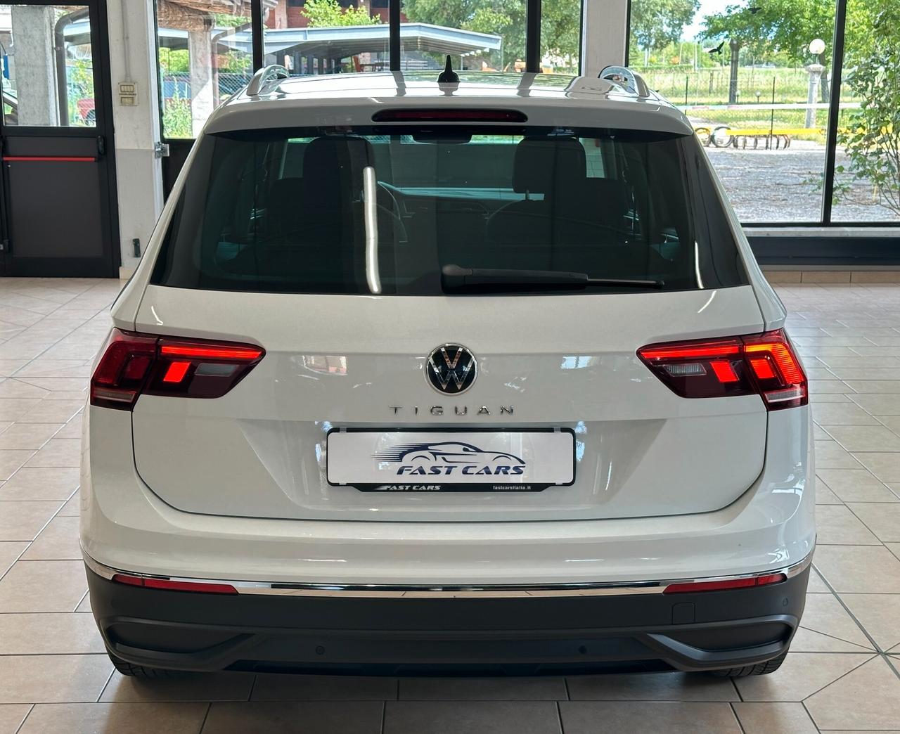 VOLKSWAGEN TIGUAN 2.0 TDI LIFE DSG *CARPLAY*LUCI*ACC*