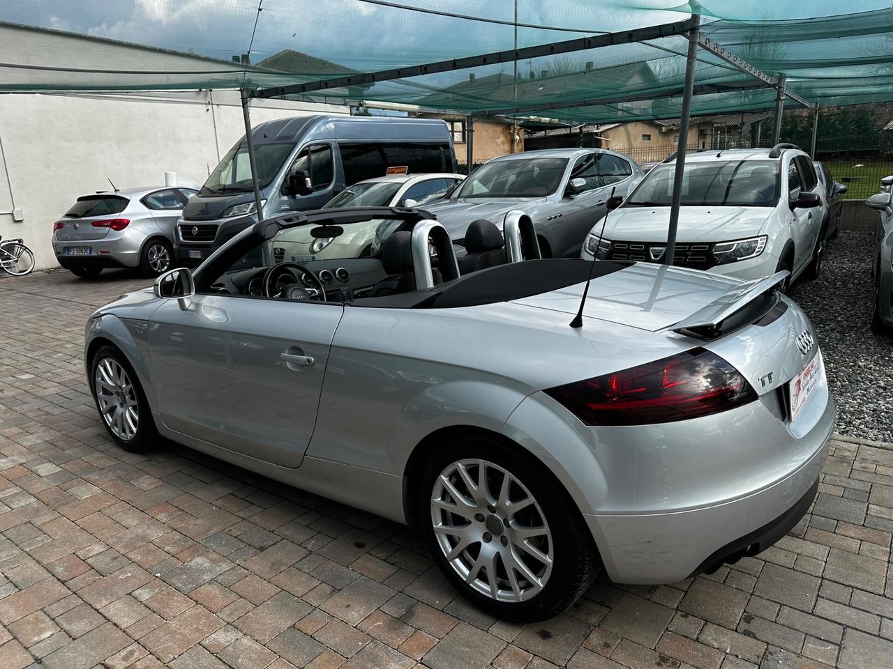 Audi TT Roadster 2.0 TFSI cabrio