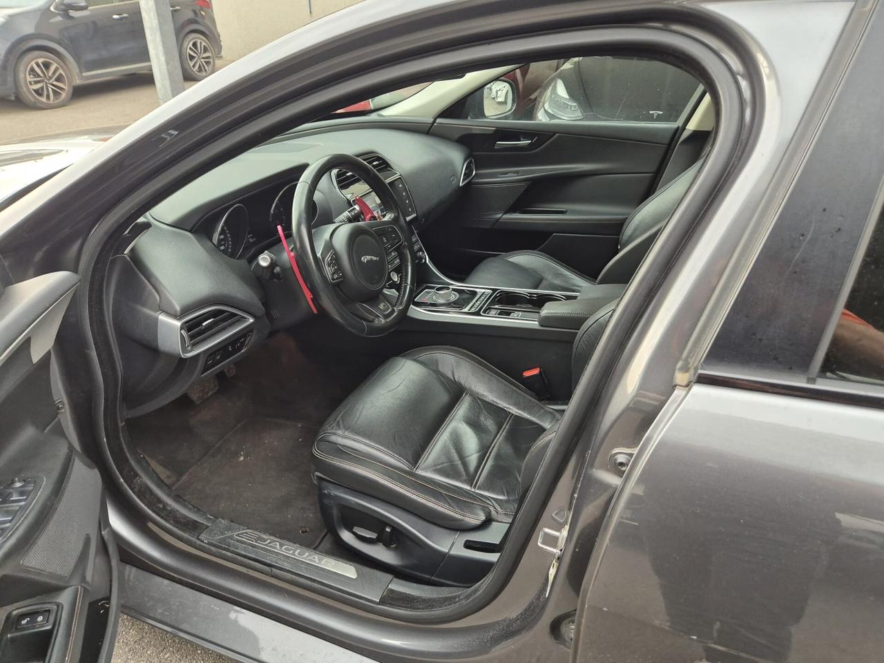 Jaguar XE 2.0 D Turbo 180CV aut. R-Sport