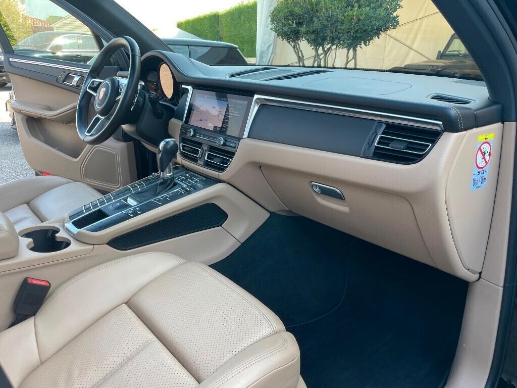 Porsche Macan 2.0 pdk 245cv