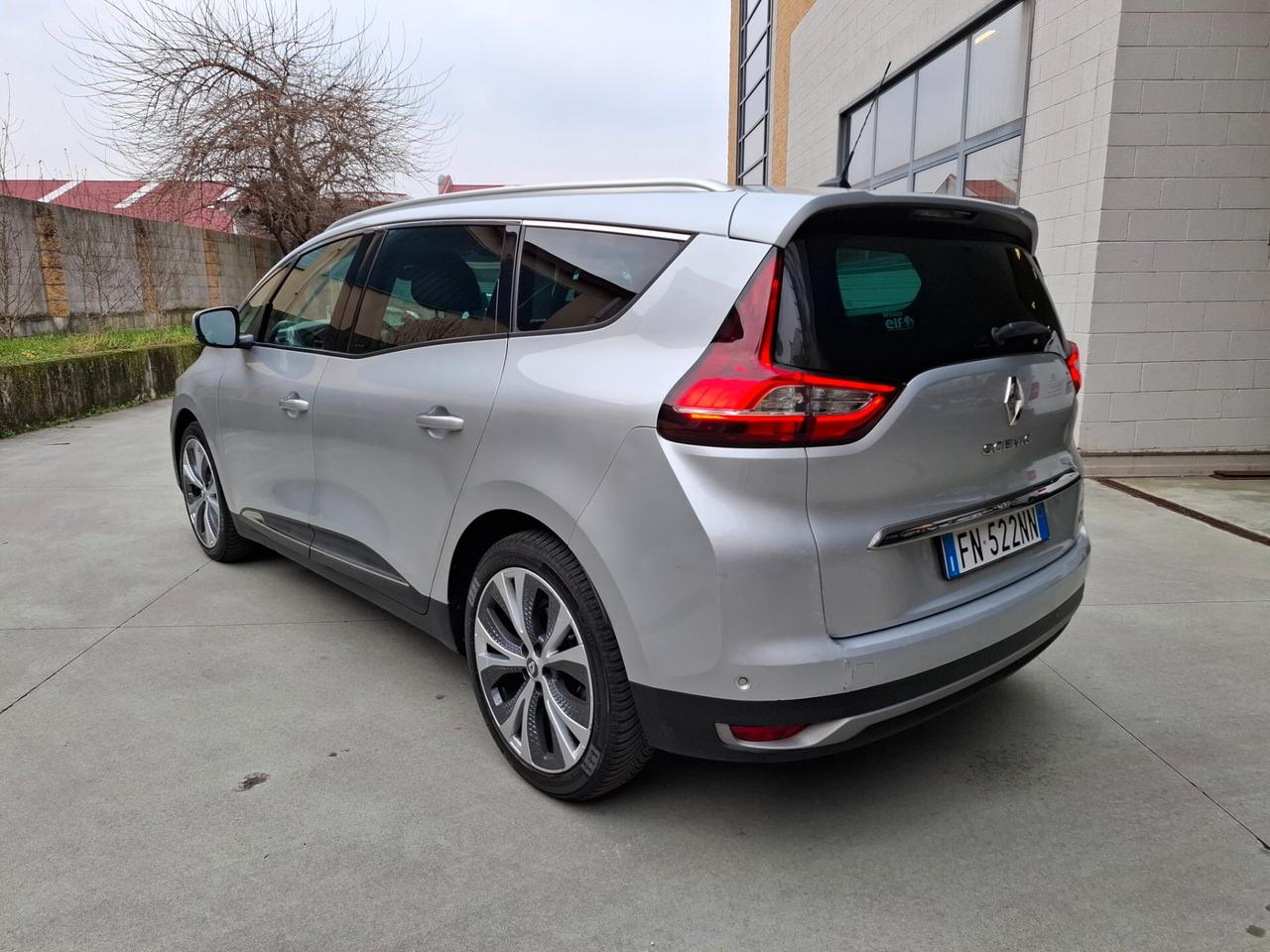 Renault Scenic 1.5 dci 110cv EDC 7 posti