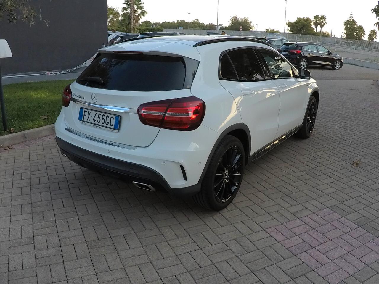 Mercedes-benz GLA 200 d Automatic Premium