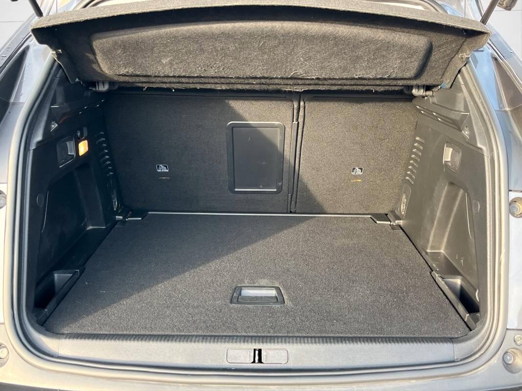 Peugeot 3008 II 1.2 puretech t Active s&s 130cv