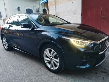 Infiniti Q30 1.5 diesel Business Executive