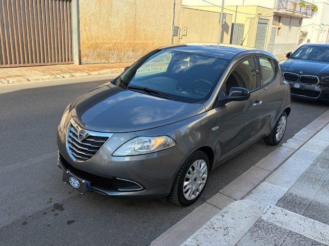 LANCIA Ypsilon 1.2 69 CV 5 porte Silver