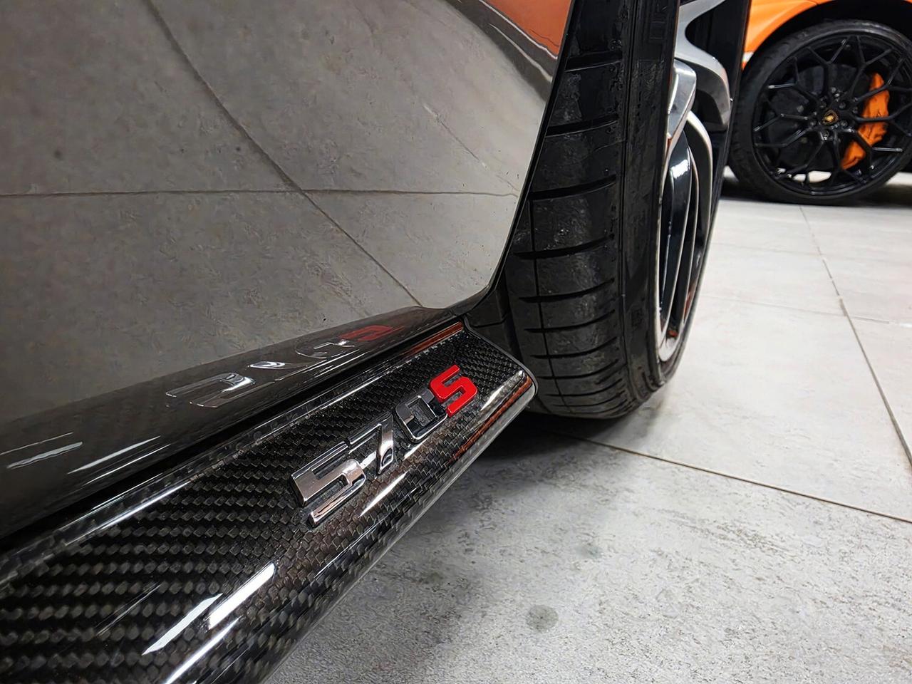 Mclaren 570S Coupe V8 3.8 570CV LUXURY PACK _ SERVICE BOOK COMPLETO MCLAREN UFFICIALE _ CERCHI 19" MSO (€8000) _ LIFT