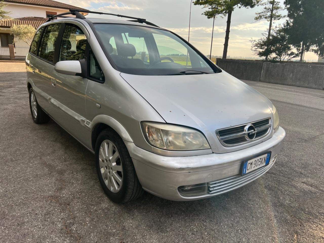 Opel Zafira 7 posti 2.2