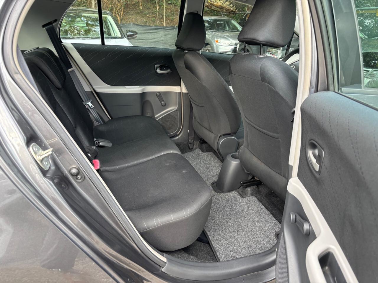 Toyota Yaris 1.3 5 porte Navi OK Neopatentati