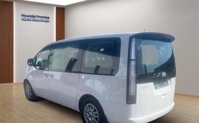 HYUNDAI Staria 1.6 HEV AT 2WD 9 posti + IVA