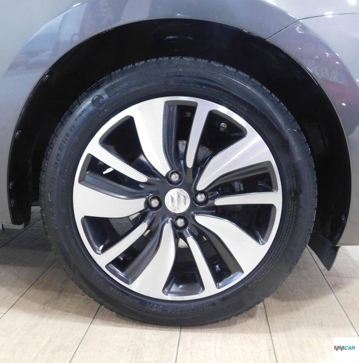 SUZUKI - Swift - 1.2 Hybrid Top