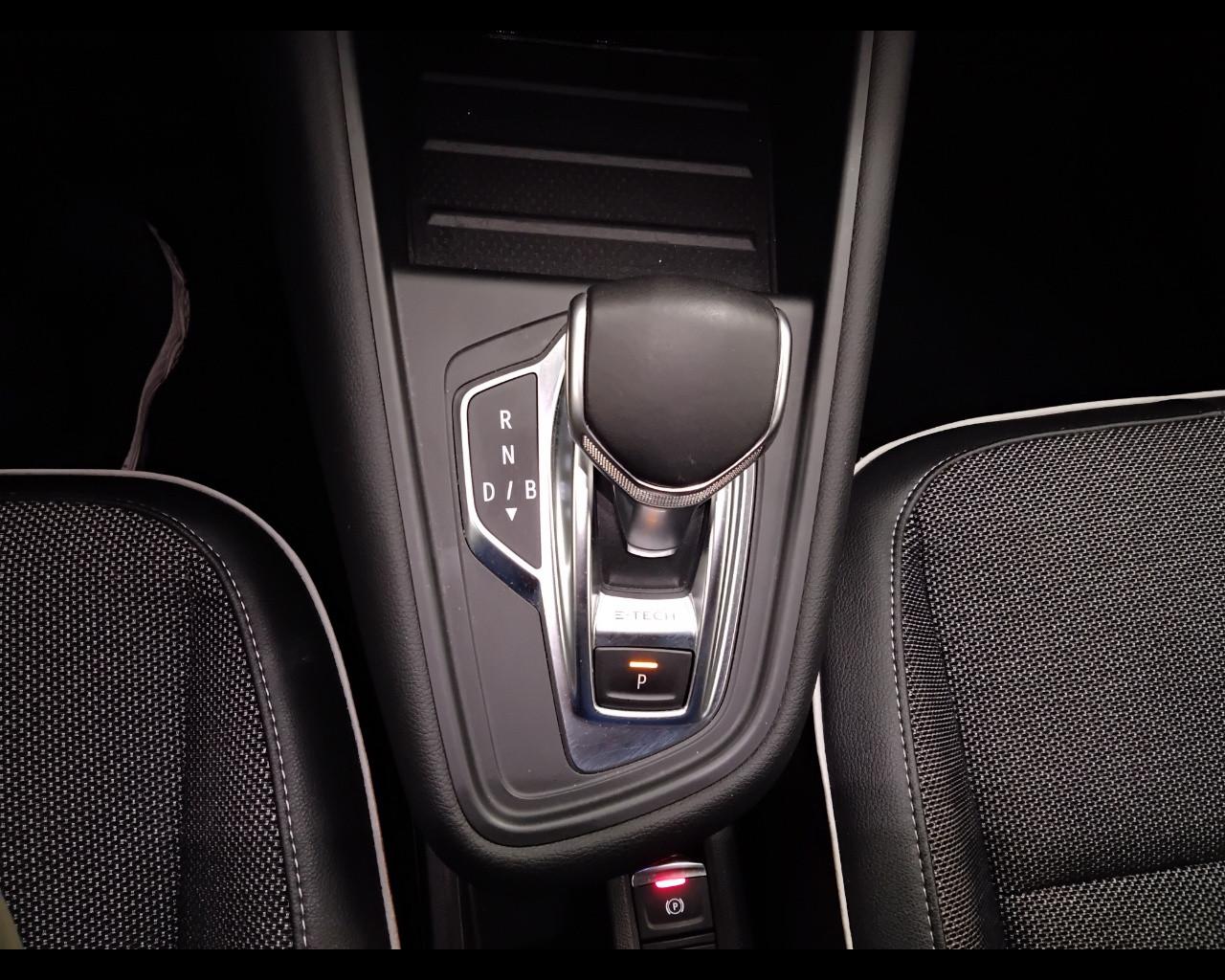 RENAULT Captur II 2019 - Captur 1.6 E-Tech phev Intens 160cv auto