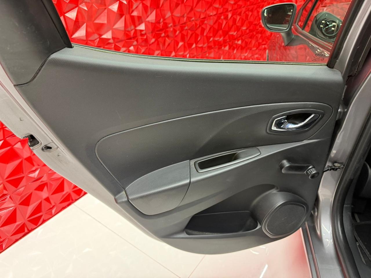 Renault Clio 1.2 75CV GPL 5 porte Live OK NEOPATENTATI