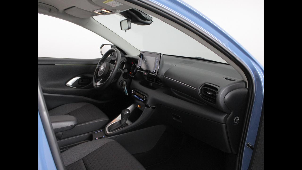 TOYOTA Yaris IV 2020 - Yaris 1.5h Trend
