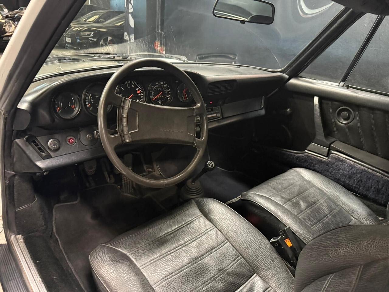 Porsche Carrera 911 2700 Targa