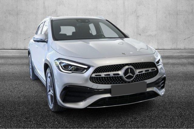 MERCEDES-BENZ GLA 200 d Automatic Premium