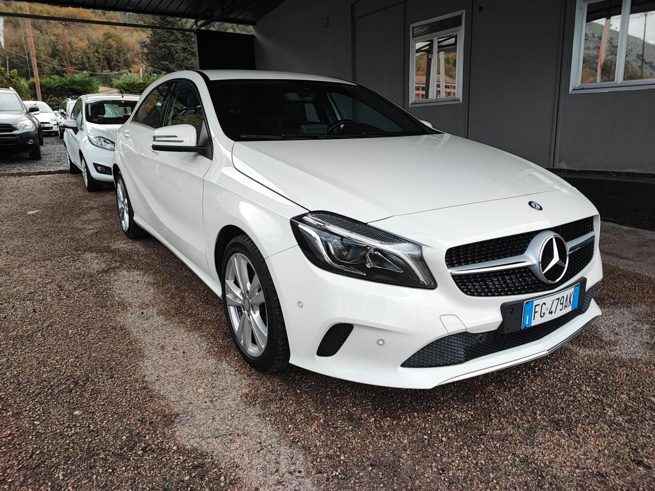 Mercedes-benz A 180 d Premium
