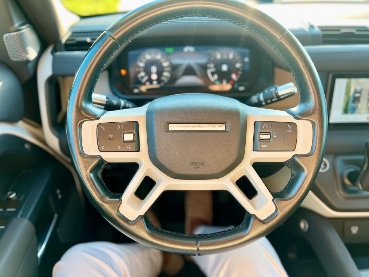 Land Rover Defender 110 2.0 SD4 240CV AWD Auto SE