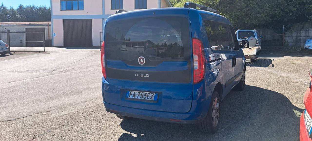 Fiat Doblò 1.6 MJT 16V 120CV Pop 7 POSTI