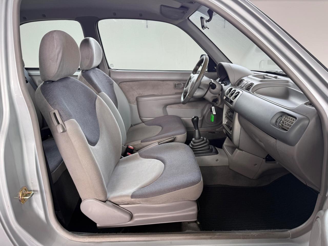 Nissan Micra 1.0i 16V cat 3 porte Luxury unica proprietaria
