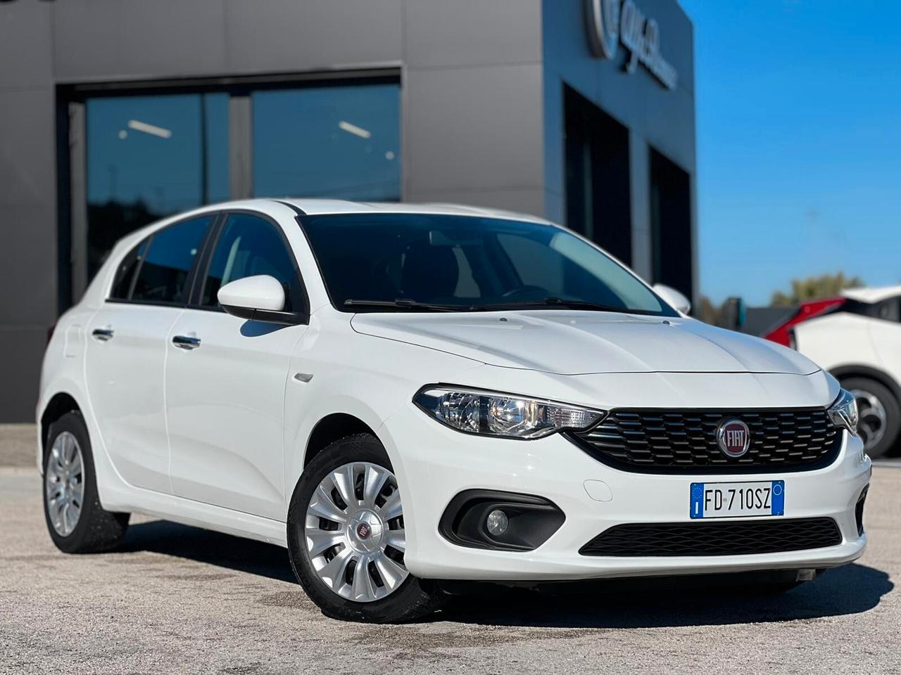 Fiat Tipo 1.6 Mjt S&S 5 porte Easy