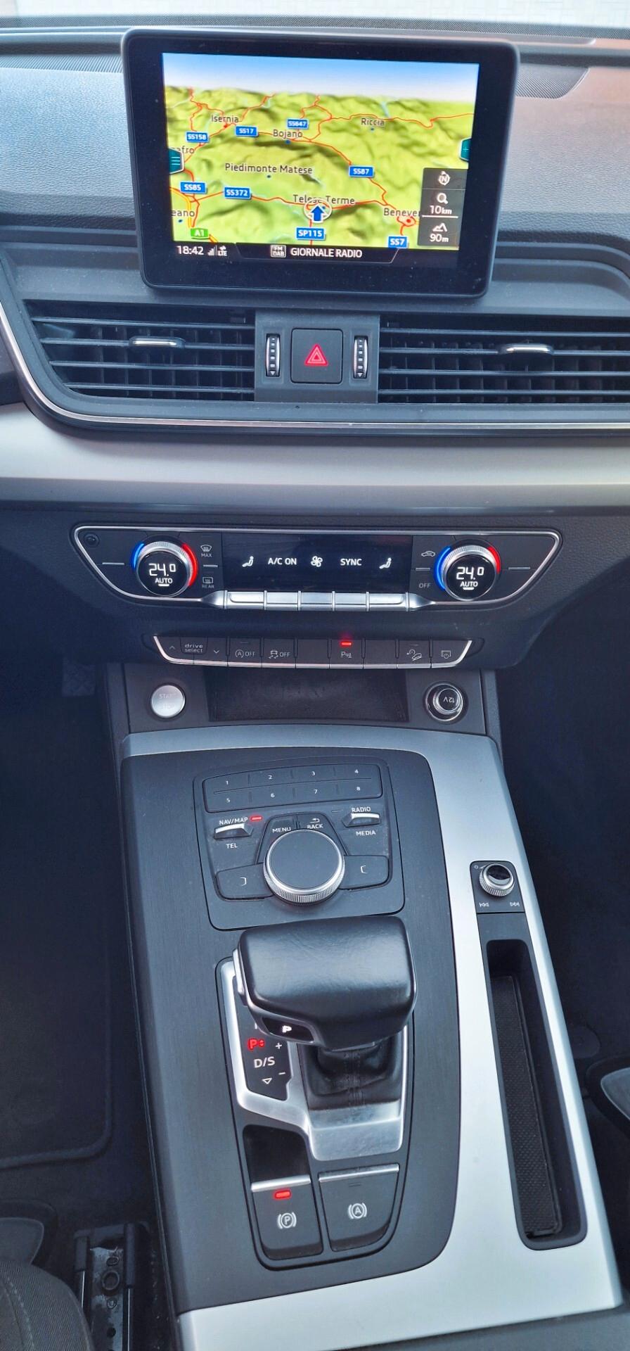 Audi Q5 30 TDI S tronic Business