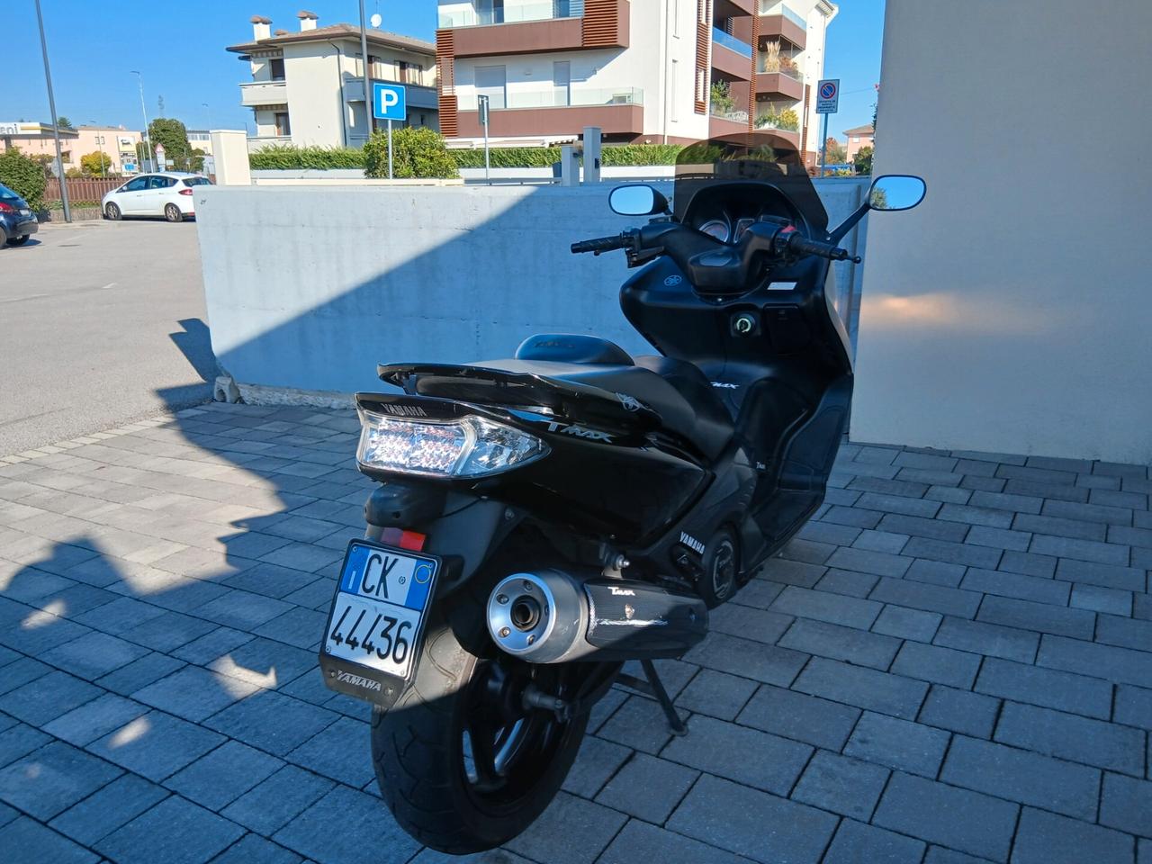 Yamaha T Max Black edition__valuto permute con auto