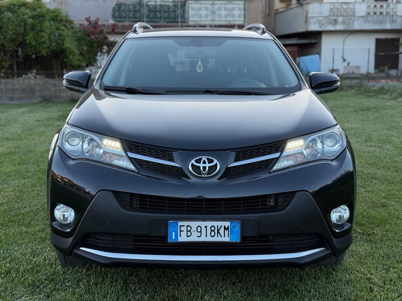 TOYOTA RAV4 2015 2.0 124cv D-4D 2WD Style
