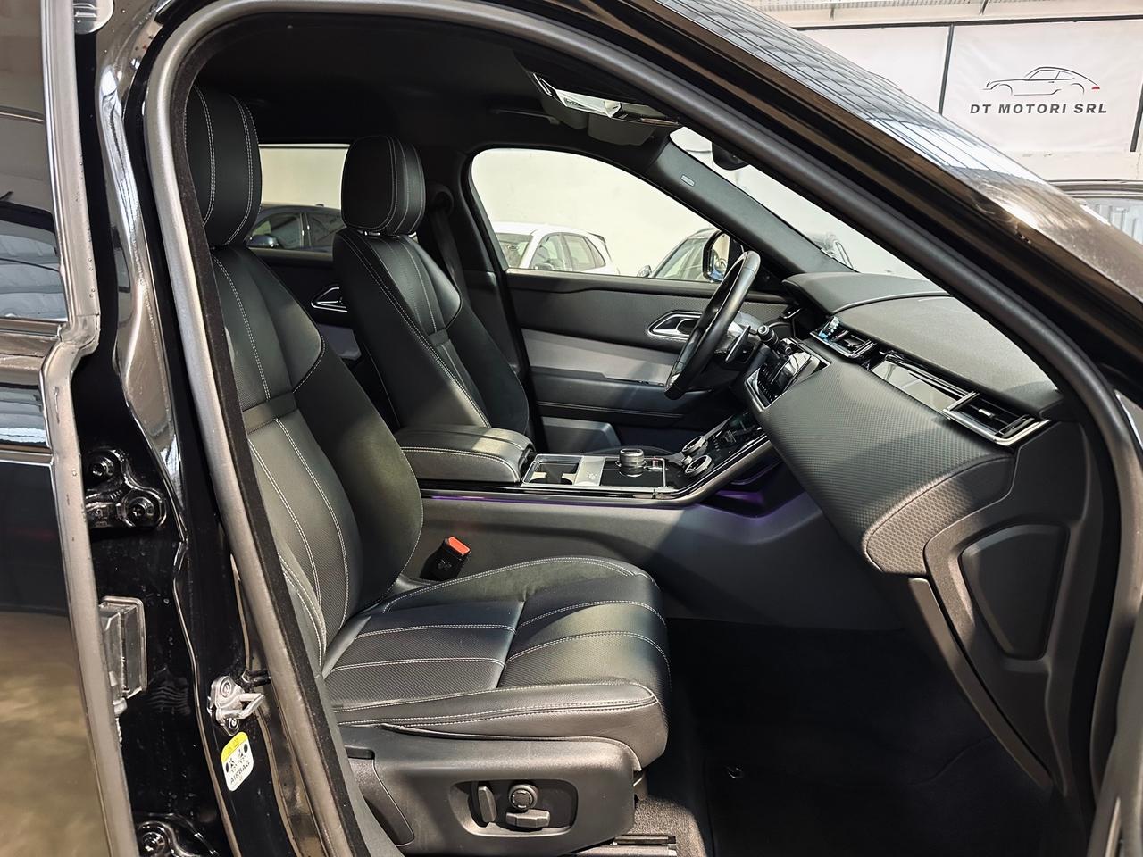 Land Rover Range Rover Velar R-Dynamic 240cv TOTAL BLACK-SCHERMI-LUCI AMBIENTE