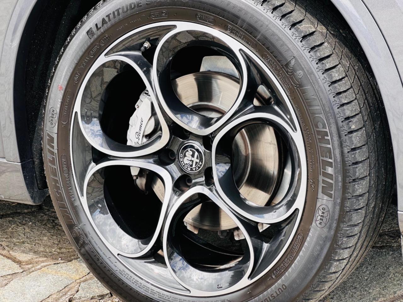 Alfa Romeo Stelvio 2.2 Turbodiesel 210 CV AT8 Q4 Veloce