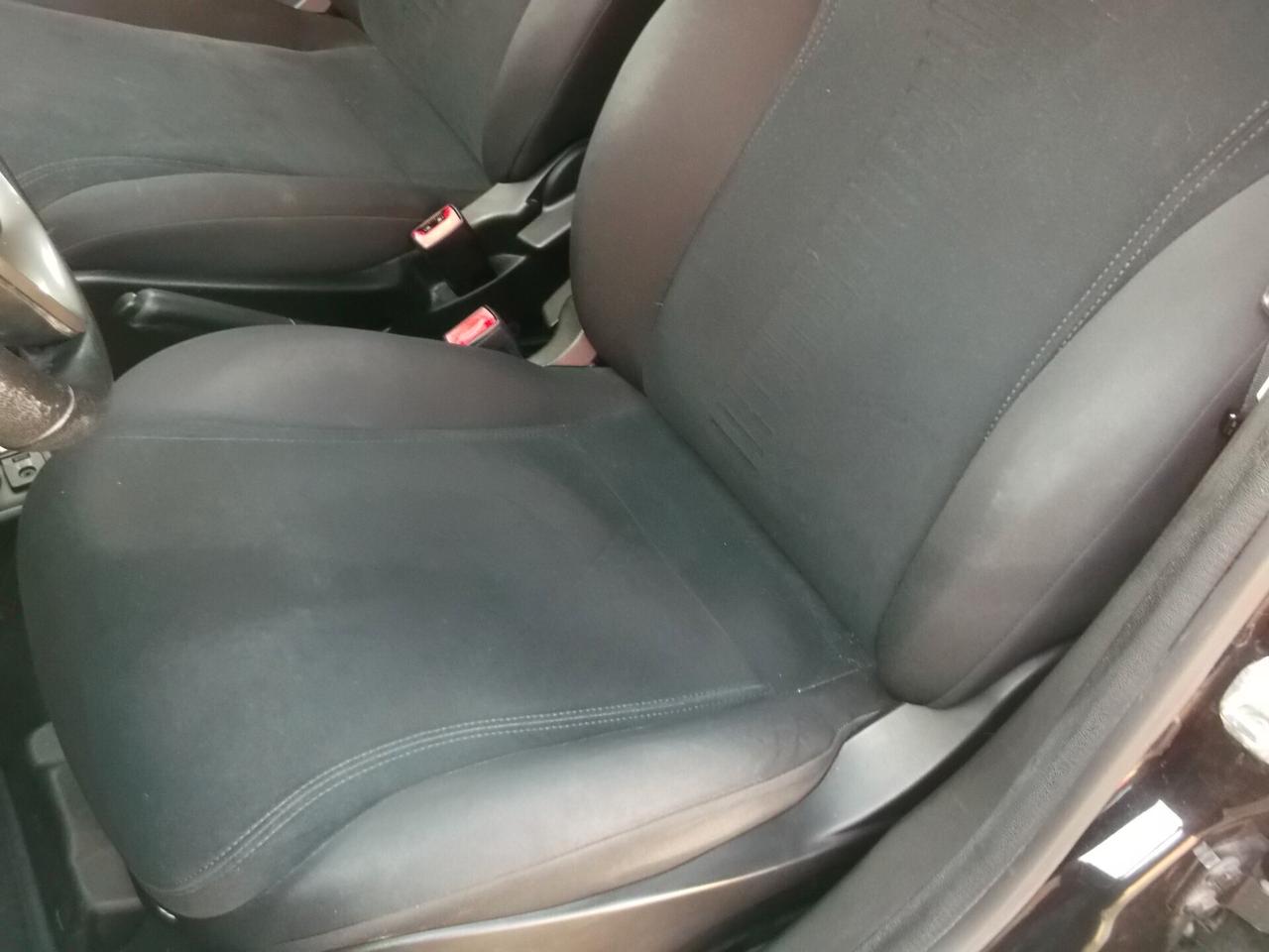 Lancia Ypsilon 1.0 Metano Neopatentati 2015