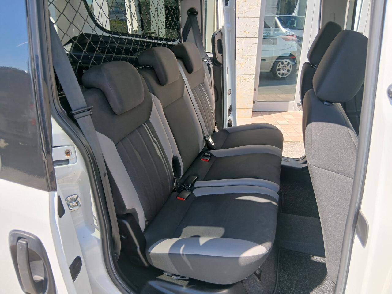 C320 - Fiat Doblò 1.6 Mtj 120cv Maxi Lounge (5 posti)